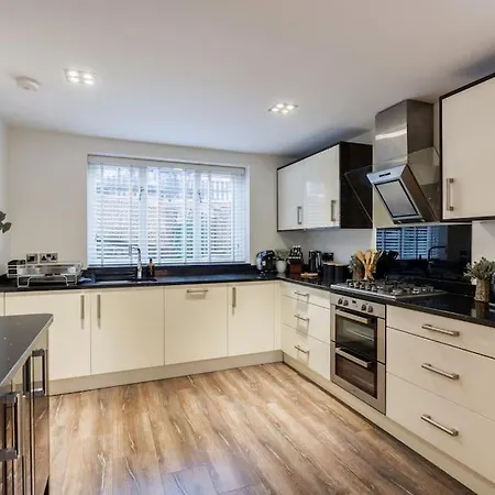 Tranquil Riverfront Oasis At High Bridge Court Daire *