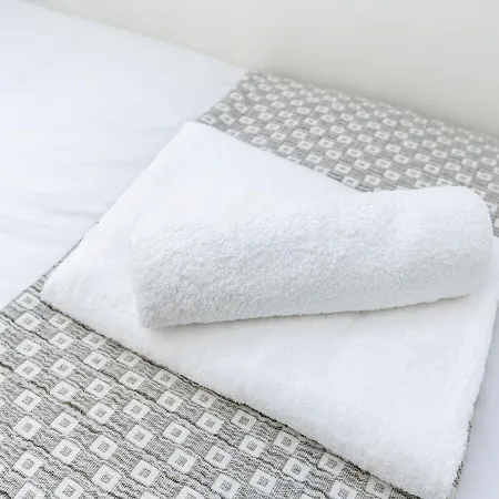 Apartment Tranquil Riverfront Oasis At High Bridge Court *