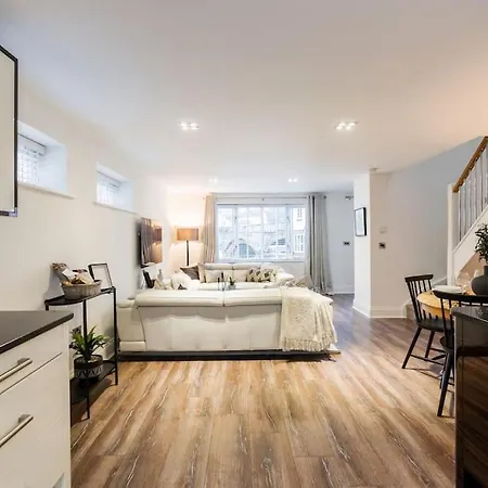 Apartment Tranquil Riverfront Oasis At High Bridge Court Knaresborough