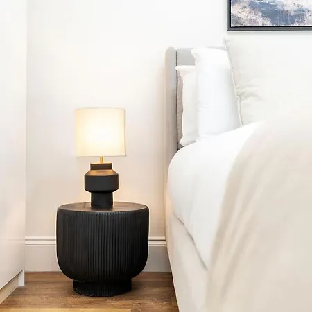 Apartment Tranquil Riverfront Oasis At High Bridge Court